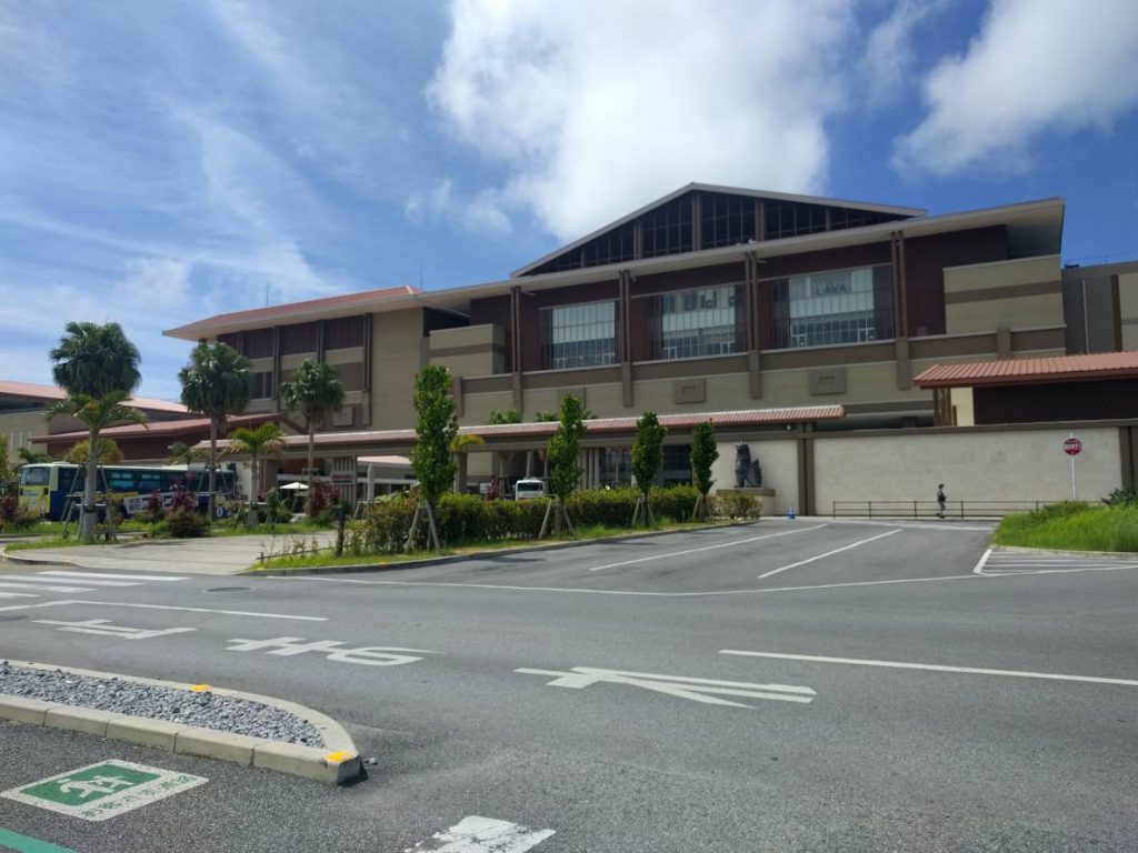 沖縄 イオン ライカム
